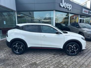 SPOTICAR Alfa Romeo Junior 1.2 Mhev Vgt 100kw E-dct6 Speciale Gebraucht - Geländewagen Benzin Weiß - Mannheim - 801313031_3