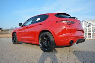 ALFA ROMEO CERTIFIED Alfa Romeo Stelvio Estrema 2.0 Turbo 16v 280 Ps Panorama Gebraucht - Suv Benzin  - Ratzeburg - 1008245_2