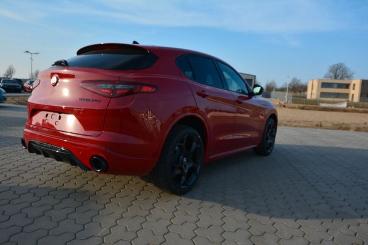 ALFA ROMEO CERTIFIED Alfa Romeo Stelvio Estrema 2.0 Turbo 16v 280 Ps Panorama Gebraucht - Suv Benzin  - Ratzeburg - 1008245_5