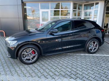 ALFA ROMEO CERTIFIED Alfa Romeo Stelvio Sprint 2.0 Turbo 16v 147kw (200 Ps) Gebraucht - Suv Benzin Schwarz - Mannheim - 1010269_3