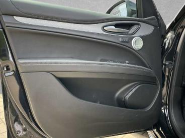 ALFA ROMEO CERTIFIED Alfa Romeo Stelvio Competizione My23 2.0 Turbo 16v At8-q4 Gebraucht - Suv Benzin  - Regensburg - 1014553_5