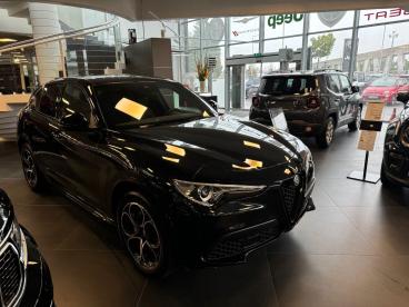 ALFA ROMEO CERTIFIED Alfa Romeo Stelvio Veloce 2.0 Turbo 16v 206kw At8-q4 Gebraucht - Suv Benzin Schwarz - Mannheim - 1044872_2