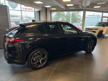 ALFA ROMEO CERTIFIED Alfa Romeo Stelvio Veloce 2.0 Turbo 16v 206kw At8-q4 Gebraucht - Suv Benzin Schwarz - Mannheim - 1044872_3