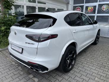 ALFA ROMEO CERTIFIED Alfa Romeo Stelvio Quadrifoglio Q4, Kein Unfall, Rep. Hagel Gebraucht - Suv Benzin Weiß - Rosenheim - 1062269_4