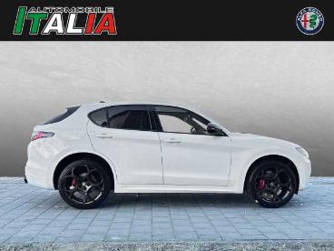 ALFA ROMEO CERTIFIED Alfa Romeo Stelvio Tributo Italiano 2.0 Turbo Q4 Gebraucht - Suv Benzin  - Regensburg - 1091540_3