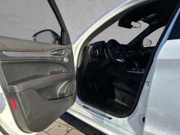 ALFA ROMEO CERTIFIED Alfa Romeo Stelvio Tributo Italiano 2.0 Turbo Q4 Gebraucht - Suv Benzin  - Regensburg - 1091540_5