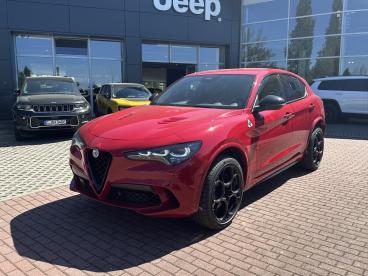 SPOTICAR Alfa Romeo Stelvio Quadrifoglio Q4 Gebraucht - Suv Benzin  - Chemnitz - 801116840_1