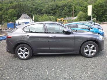SPOTICAR Alfa Romeo Stelvio Super 2.2 Diesel Automatik Gebraucht - Suv Diesel  - Idar-oberstein - 1201150707_4