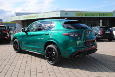 SPOTICAR Alfa Romeo Stelvio Quadrifoglio My24 Akrapovi?, Np:115.040 Gebraucht - Suv Benzin Hellgrün - Würzburg - 801167995_3