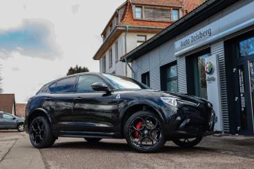 ALFA ROMEO CERTIFIED Alfa Romeo Stelvio Qv 2.9 510ps*top*neuwertig* Gebraucht - Suv Benzin Schwarz - Moenchweiler - 1182477_1