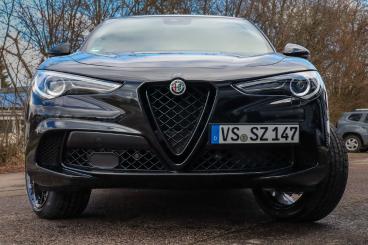 ALFA ROMEO CERTIFIED Alfa Romeo Stelvio Qv 2.9 510ps*top*neuwertig* Gebraucht - Suv Benzin Schwarz - Moenchweiler - 1182477_3