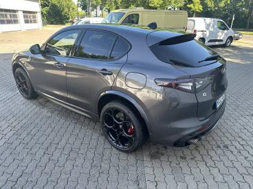 SPOTICAR Alfa Romeo Stelvio Quadrifoglio 2,9 V6 Bi-turbo*akrapovic* Gebraucht - Suv Benzin  - München - 1201188875_5