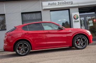 ALFA ROMEO CERTIFIED Alfa Romeo Stelvio Veloce 2.0 Q4 Tech-pak./bi-xenon/kamera Gebraucht - Suv Benzin Rot - Moenchweiler - 1203084_5