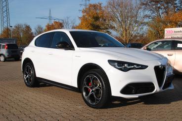 SPOTICAR Alfa Romeo Stelvio Veloce Q4 Elektr. Ahk, Premium-paket Gebraucht - Suv Benzin Weiß - Würzburg - 801205422_5