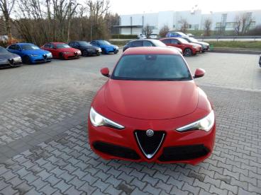 ALFA ROMEO CERTIFIED Alfa Romeo Stelvio Super 2.0 T 280 Ps At8 Q4 Leder Navi 21 Gebraucht - Suv Benzin Rot - Moenchweiler - 1214471_2