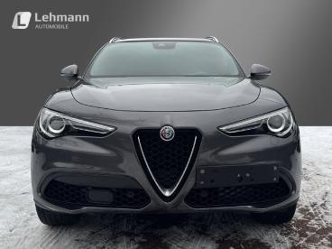 ALFA ROMEO CERTIFIED Alfa Romeo Stelvio Super Q4 -panoramadach-xenon-ahk- Gebraucht - Suv Benzin  - Hamburg - 1232081_2