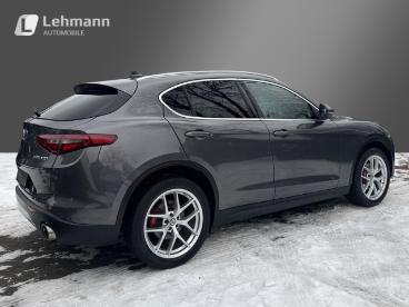 ALFA ROMEO CERTIFIED Alfa Romeo Stelvio Super Q4 -panoramadach-xenon-ahk- Gebraucht - Suv Benzin  - Hamburg - 1232081_4