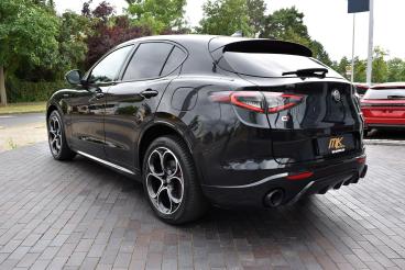 SPOTICAR Alfa Romeo Stelvio 2.0 Turbo*veloce*black*matrix*facelift** Gebraucht - Suv Benzin Schwarz - Braunschweig - 1201234572_4
