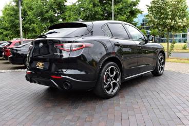 SPOTICAR Alfa Romeo Stelvio 2.0 Turbo*veloce*black*matrix*facelift** Gebraucht - Suv Benzin Schwarz - Braunschweig - 1201234572_5