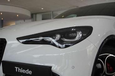 SPOTICAR Alfa Romeo Stelvio 2.2d Veloce Q4 Navi/led/kamera/matrix/sh Gebraucht - Suv Diesel Weiß - Schöningen - 1201264875_5