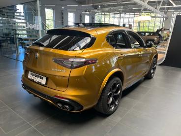 ALFA ROMEO CERTIFIED Alfa Romeo Stelvio Quadrifoglio Qv 2.9l V6 Ocra Lipari Gebraucht - Suv Benzin Gold - Leipzig - 1273966_3