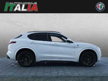 SPOTICAR Alfa Romeo Stelvio Quadrifoglio V6 2.9 Bi-turbo At8-q4 Gebraucht - Suv Benzin Weiß - Regensburg - 801281900_3