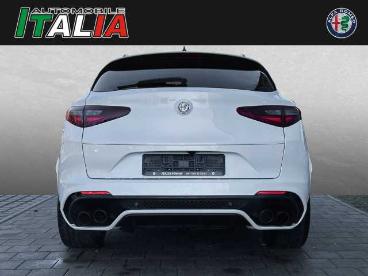 SPOTICAR Alfa Romeo Stelvio Quadrifoglio V6 2.9 Bi-turbo At8-q4 Gebraucht - Suv Benzin Weiß - Regensburg - 801281900_4