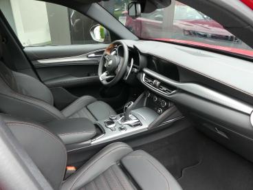 SPOTICAR Alfa Romeo Stelvio Intensa 2.0 Turbo 16v At8-q4 Gebraucht - Suv Benzin Rot - Breitenbrunn - 801283282_4