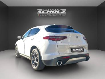 SPOTICAR Alfa Romeo Stelvio My19 Super 2.2 Diesel 16v 154kw (2 Gebraucht - Suv Diesel Weiß - Bautzen - 801283773_5