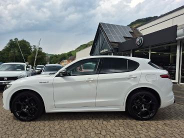ALFA ROMEO CERTIFIED Alfa Romeo Stelvio Estrema Q4 Pano Assistenzpak Harmannkardon Gebraucht - Suv Benzin Weiß - Zell/mosel - 1319396_2