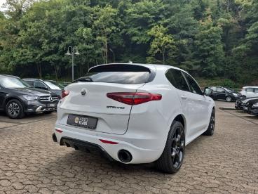 ALFA ROMEO CERTIFIED Alfa Romeo Stelvio Estrema Q4 Pano Assistenzpak Harmannkardon Gebraucht - Suv Benzin Weiß - Zell/mosel - 1319396_3