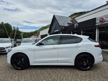 ALFA ROMEO CERTIFIED Alfa Romeo Stelvio Veloce Q4 21´´lm-turismo Navi Komfortpaket Gebraucht - Suv Benzin Weiß - Zell/mosel - 1328625_2