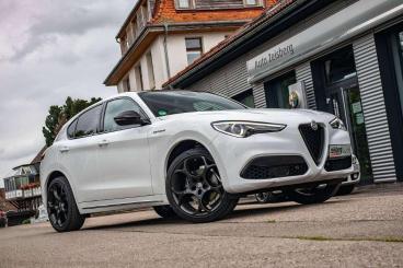 ALFA ROMEO CERTIFIED Alfa Romeo Stelvio Estrema 2.0l Q4-at8 Ragazzon Vom Ar Vert Gebraucht - Suv Benzin Weiß - Moenchweiler - 1337706_1