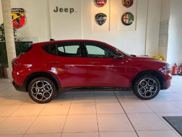SPOTICAR Alfa Romeo Tonale Sprint Ibrida 1.5 Veloce Paket Gebraucht - Suv Benzin Rot - Dresden - 801167522_5