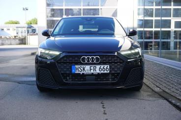 SPOTICAR Audi A1 25 Tfsi S-tronic Plus Paket Led 17 Alu Gra Gebraucht - Kleinwagen Benzin  - Brilon - 1201006130_2