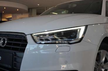 SPOTICAR Audi A1 1.4 Tfsi Navi/bi-xenon/shz/sport/pdc/temp/ahk Gebraucht - Kleinwagen Benzin Weiß - Schöningen - 1201220642_4