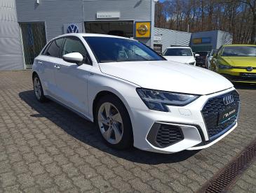 SPOTICAR Audi A3 30 Tfsi S Line Led/navi/shz/dab/pdc/allwetter Gebraucht - Limousine Benzin Weiß - Bad Belzig - 1201119281_5