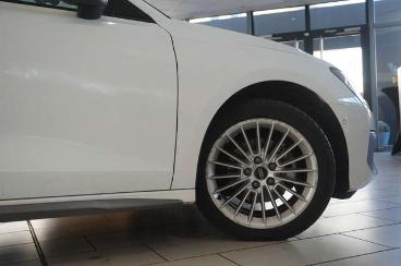 SPOTICAR Audi A3 Sportback 35 Tfsi Advanced Navi/sh/kamera/ahk Gebraucht - Limousine Benzin Weiß - Schöningen - 1201184700_5