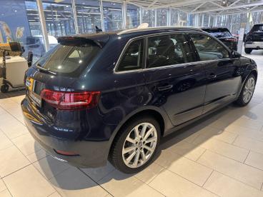 SPOTICAR Audi A3 1.5 Tfsi Sportback Design Gebraucht - Limousine Benzin Blau - Espelkamp - 1201223367_4