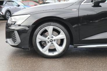 SPOTICAR Audi A3 35 1.5 Tfsi Limousine S Line Navi/sitzhzg Gebraucht - Limousine Benzin Schwarz - Wangen Im Allgäu - 1201235427_3