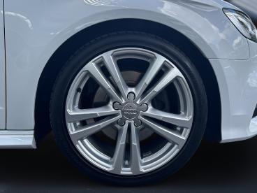 SPOTICAR Audi A3 Sportback 40 2.0 Tdi S-tronic Quattro Sport 2x S-l Gebraucht - Limousine Diesel Weiß - Brilon - 1201320136_3