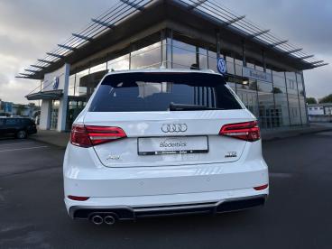 SPOTICAR Audi A3 Sportback 40 2.0 Tdi S-tronic Quattro Sport 2x S-l Gebraucht - Limousine Diesel Weiß - Brilon - 1201320136_5