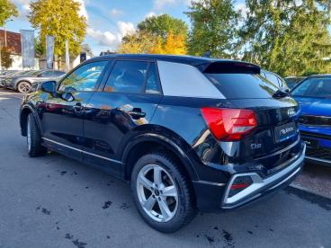 SPOTICAR Audi Q2 30 Tfsi S Line Led/navi/shz/pdc/allwetter Gebraucht - Suv Benzin Schwarz - Potsdam - 1201272601_4