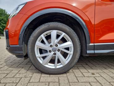 SPOTICAR Audi Q2 30 Tdi Design *kundenauftrag* +navi+ Acc-tempomat+ Gebraucht - Suv Diesel Orange - Gnarrenburg - 1201294995_2