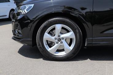 SPOTICAR Audi Q3 40 2.0 Tfsi Quattro Advanced Autom./kamera Gebraucht - Suv Benzin Schwarz - Wangen Im Allgäu - 1201305817_3