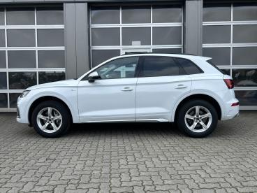 SPOTICAR Audi Q5 40 Tdi Quattro / S-line / Ahk / Kamera / E-kl 40 T Gebraucht - Suv Diesel Weiß - Nortorf - 1201343813_3