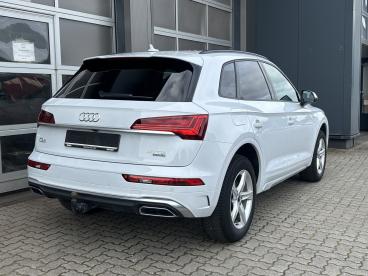 SPOTICAR Audi Q5 40 Tdi Quattro / S-line / Ahk / Kamera / E-kl 40 T Gebraucht - Suv Diesel Weiß - Nortorf - 1201343813_5