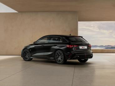 SPOTICAR Audi Rs3 Quattro 2.5 Tfsi *volleder*sonos*rsaga*360°* Gebraucht - Limousine Benzin Schwarz - Kelheim - 1201270808_5