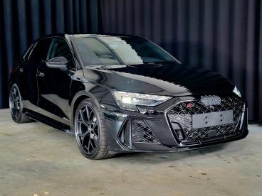SPOTICAR Audi Rs3 Quattro 2.5 Tfsi *panorama*sonos*rsaga*360°* Gebraucht - Limousine Benzin Schwarz - Kelheim - 1201345006_2