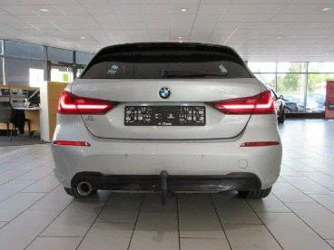 SPOTICAR Bmw 1er 118 I Sportline Led/navi/shz/pdc/ahk/standhz/17 Gebraucht - Limousine Benzin Silber - Schöningen - 1201271265_4